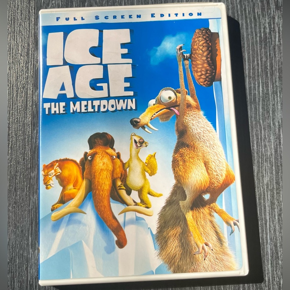 I've age the meltdown DVD  ~(=^‥^)ﾉ●